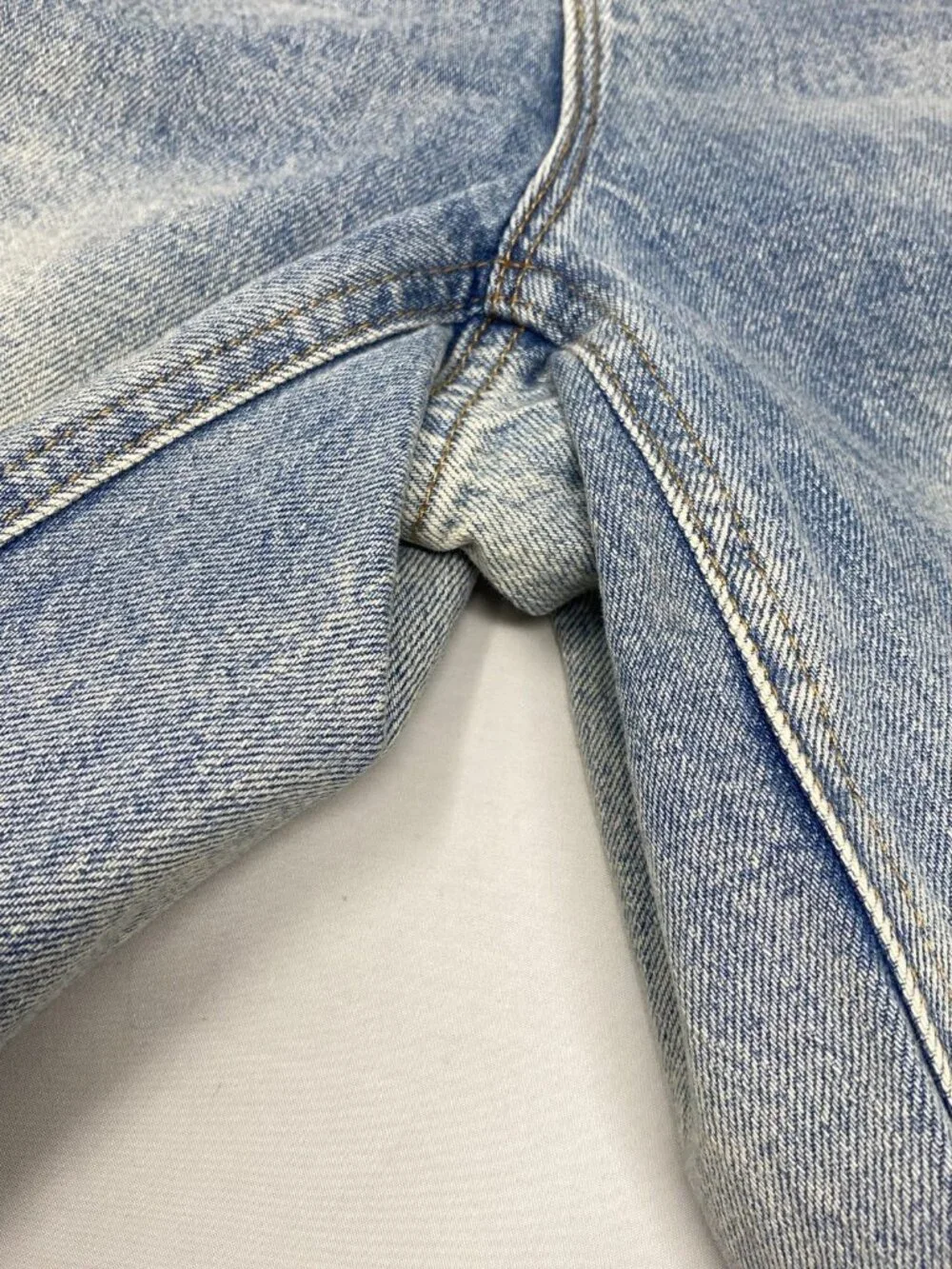 Alice + Olivia Driggs Sierra Light Blue Baloon Jeans 25 - Picture 7 of 11
